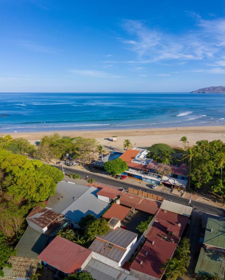 Отель Witch'S Rock Surf Camp Тамариндо Экстерьер фото